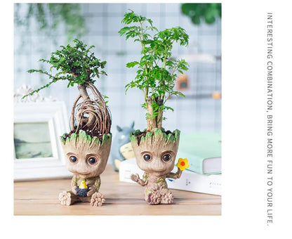 Tree Character Mini Figurine – Desk & Shelf Decor
